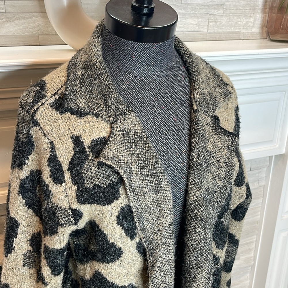 Joseph A. Textured Knit Sweater in Black and Tan Size M - Picture 4 of 6